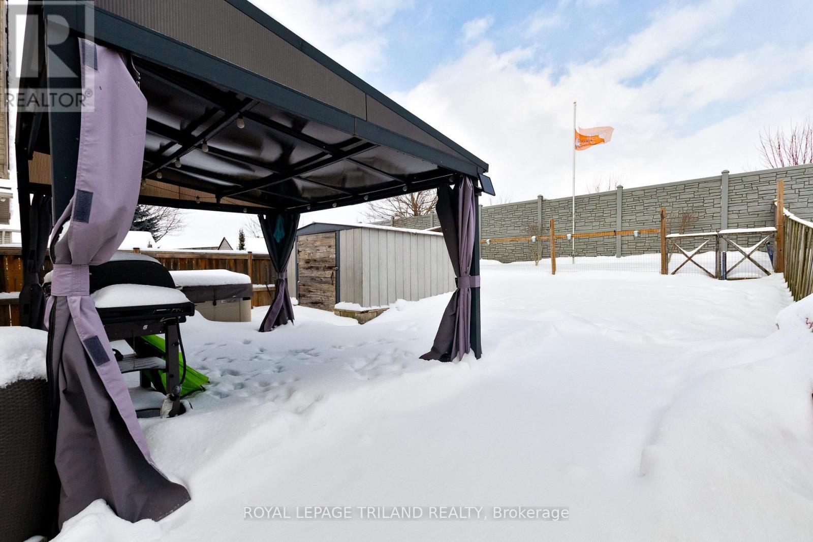 264 Simpson Crescent, London East, Ontario  N5V 5E2 - Photo 39 - X12725184