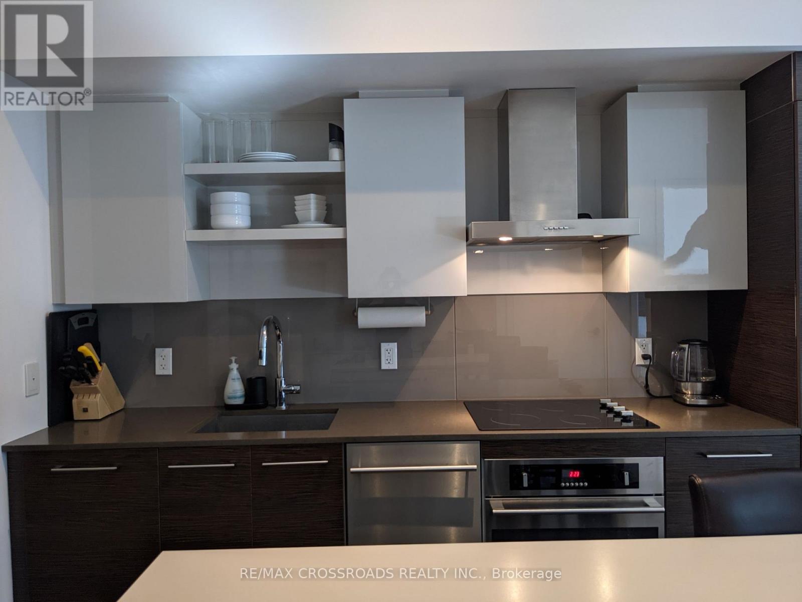 427 - 1030 King Street W, Toronto, Ontario  M6K 3N3 - Photo 4 - C12724898