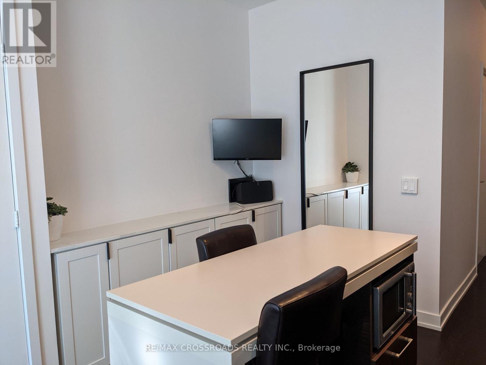 427 - 1030 King Street W, Toronto, Ontario  M6K 3N3 - Photo 5 - C12724898