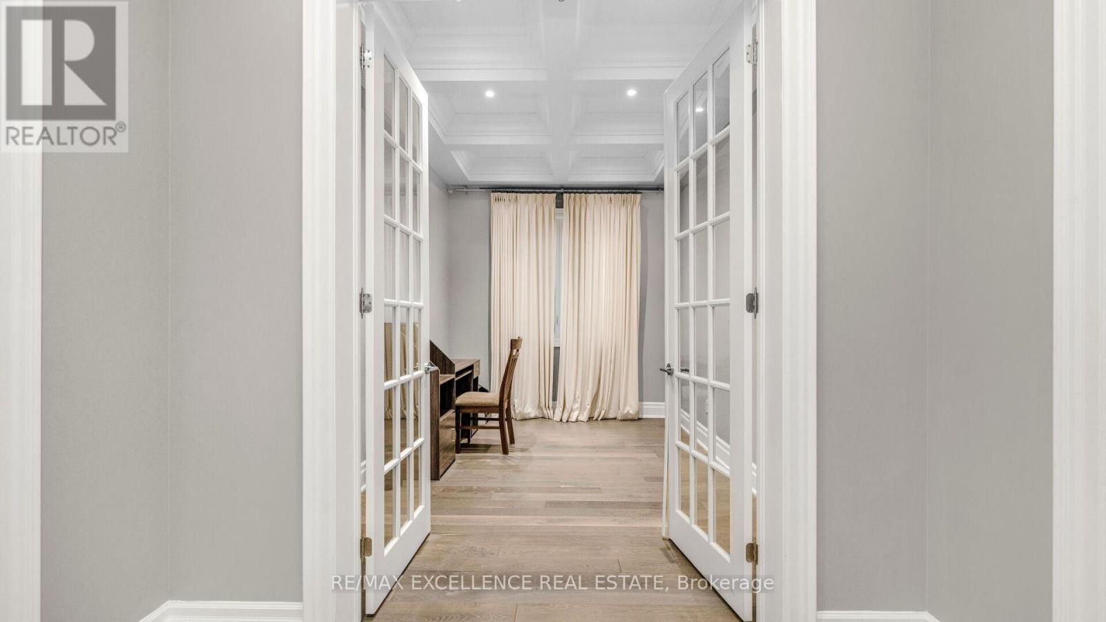 95 Gordon Randle Drive, Brampton, Ontario  L6P 4H6 - Photo 5 - W12664516