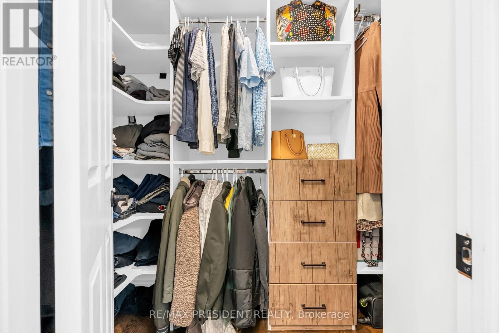 6200 Osprey Boulevard, Mississauga, Ontario  L5N 5W4 - Photo 32 - W12692404