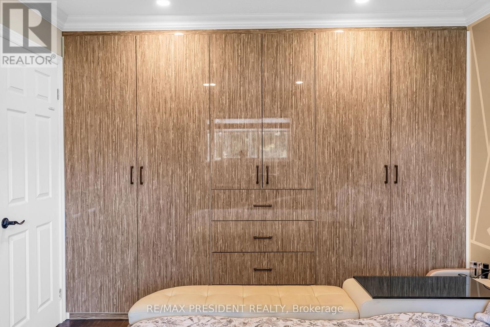 6200 Osprey Boulevard, Mississauga, Ontario  L5N 5W4 - Photo 38 - W12692404