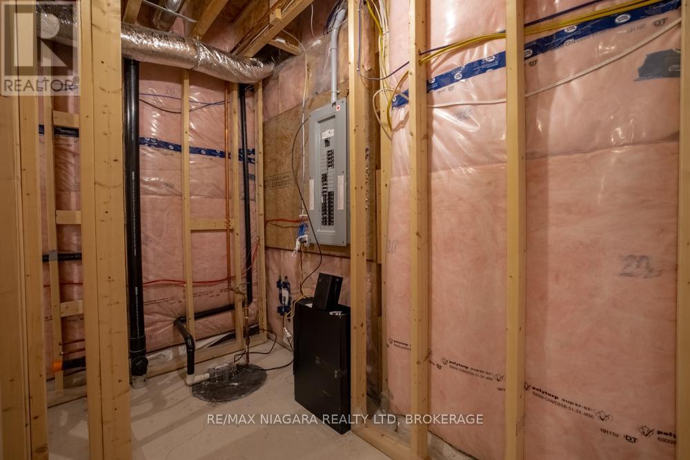 15 Arbourvale Common Road, St. Catharines (Glendale/glenridge), Ontario  L2T 3B7 - Photo 31 - X12725280