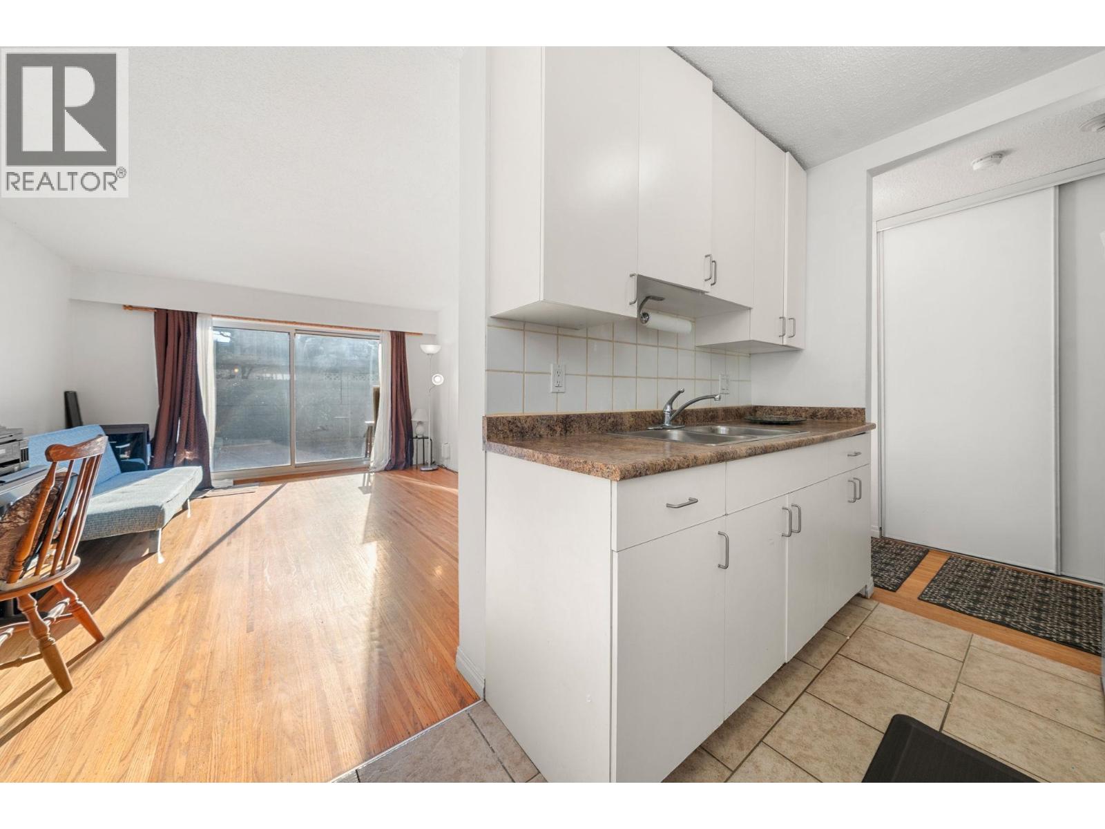 3 135 W 21st Street, North Vancouver, British Columbia  V7M 1Z2 - Photo 16 - R3082607