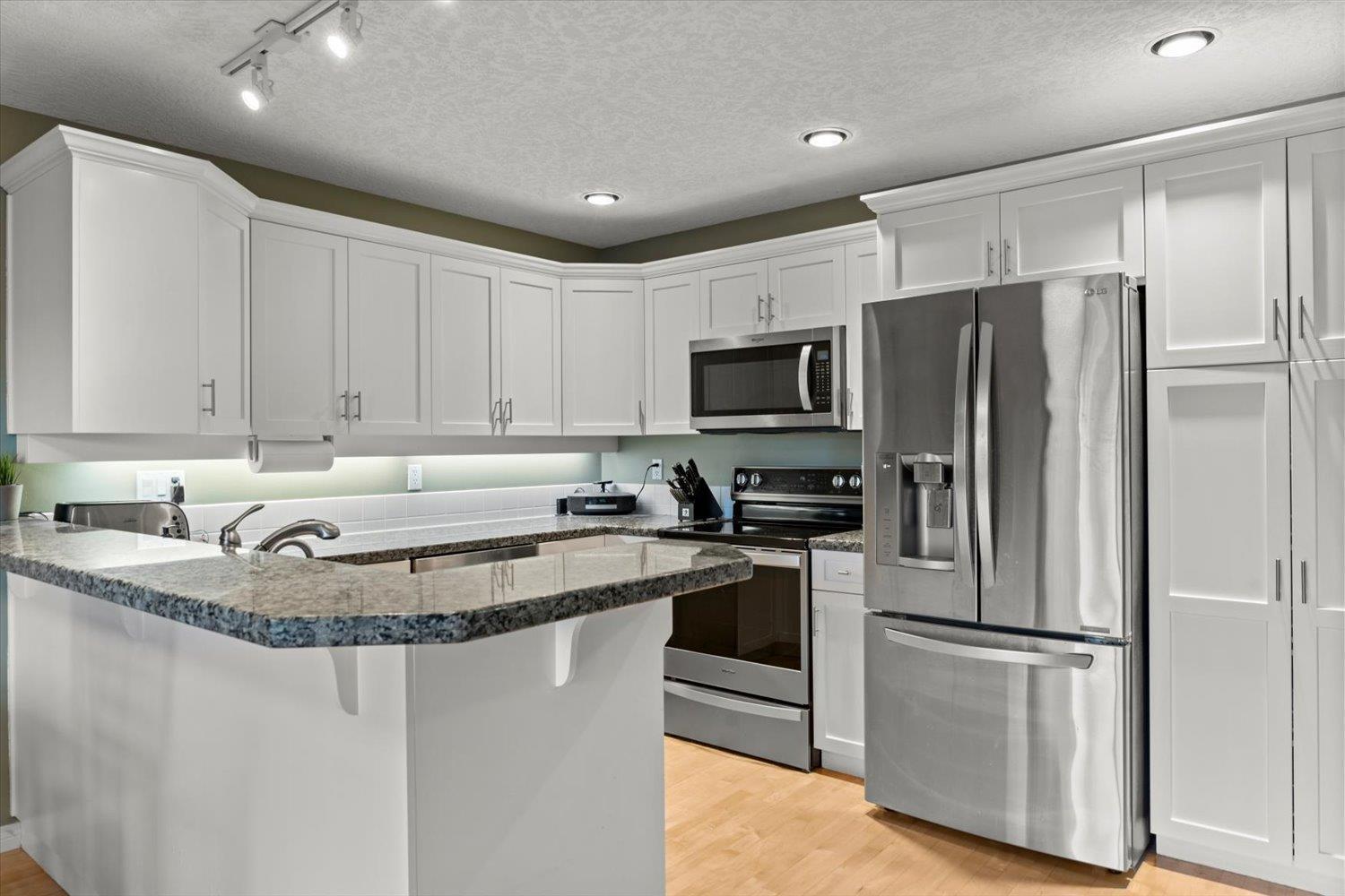 90 4001 Old Clayburn Road, Abbotsford, British Columbia  V3G 1C5 - Photo 14 - R3082416