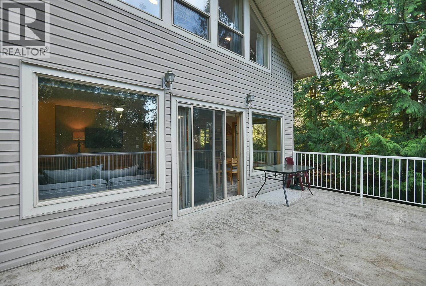 8650 Redrooffs Road, Halfmoon Bay, British Columbia  V7Z 1E7 - Photo 8 - R3082609