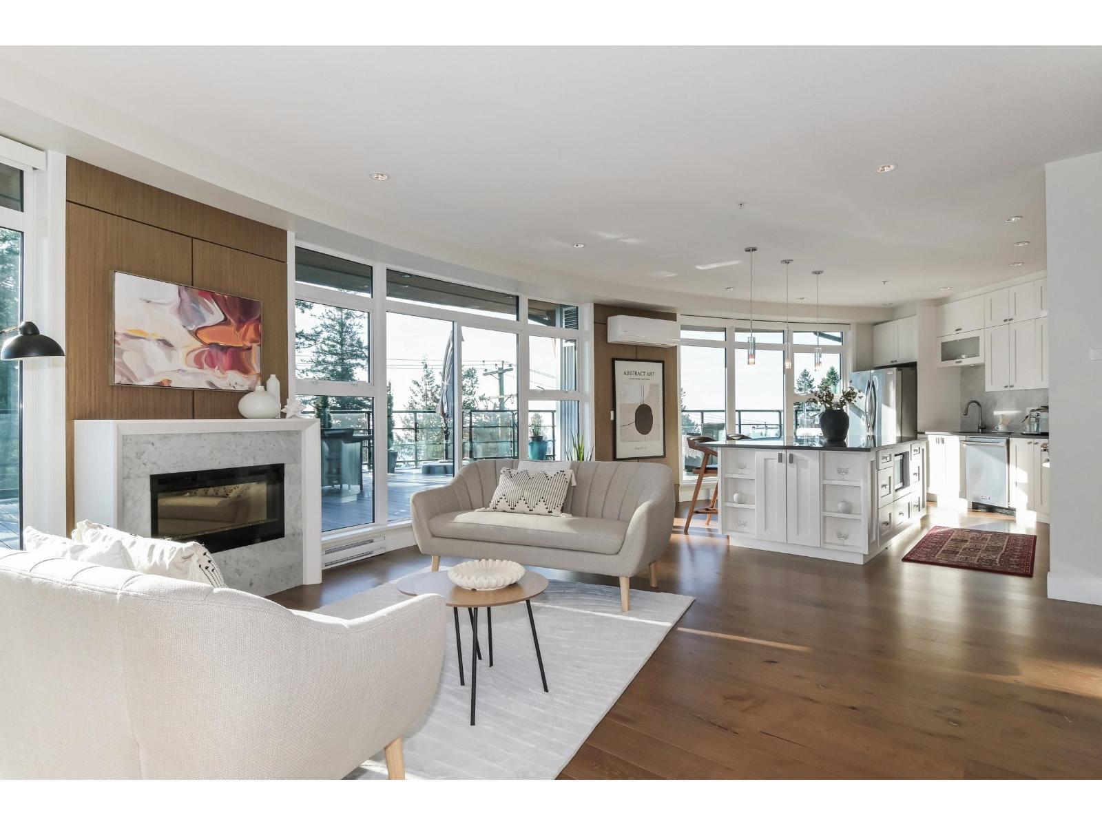 418 14855 Thrift Avenue, White Rock, British Columbia  V4B 2J6 - Photo 3 - R3082448