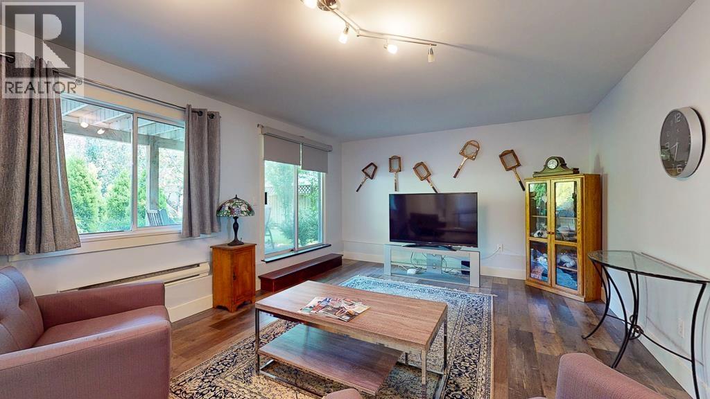 4868 Bluegrouse Drive, Sechelt, British Columbia  V7Z 0G4 - Photo 22 - R3082621