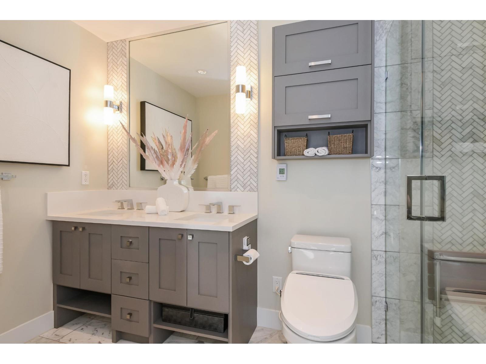 418 14855 Thrift Avenue, White Rock, British Columbia  V4B 2J6 - Photo 13 - R3082448