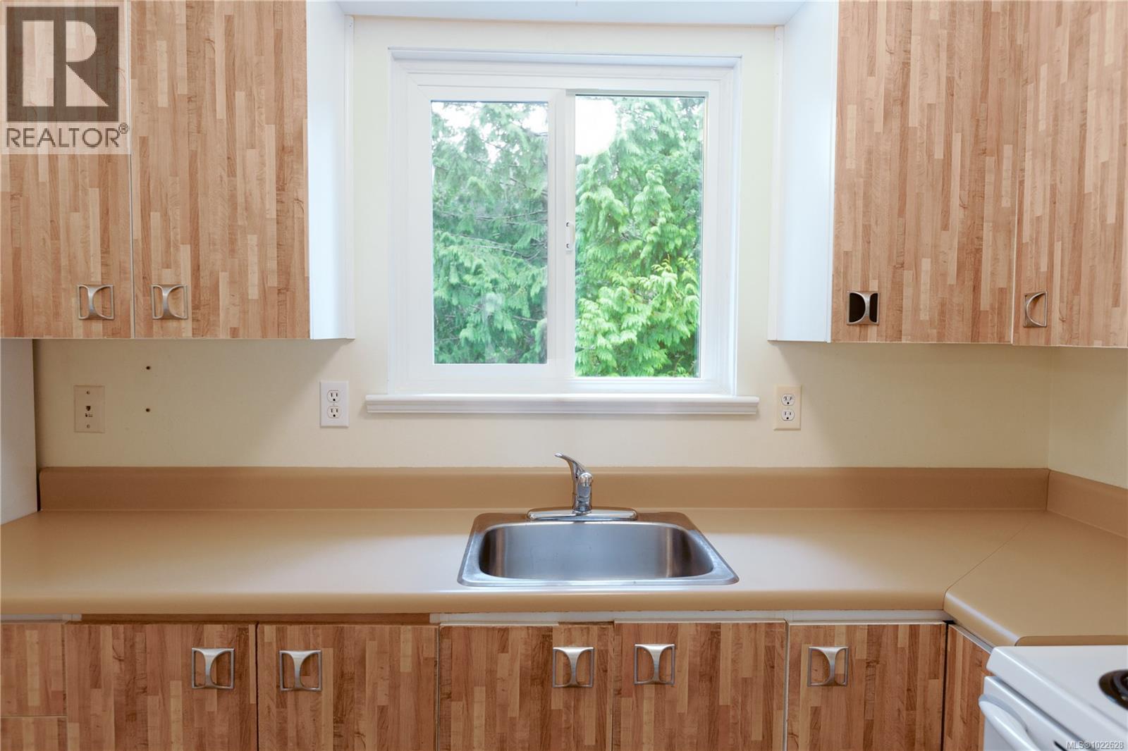 6 322 Village Way, Qualicum Beach, British Columbia  V9K 1N4 - Photo 14 - 1022628