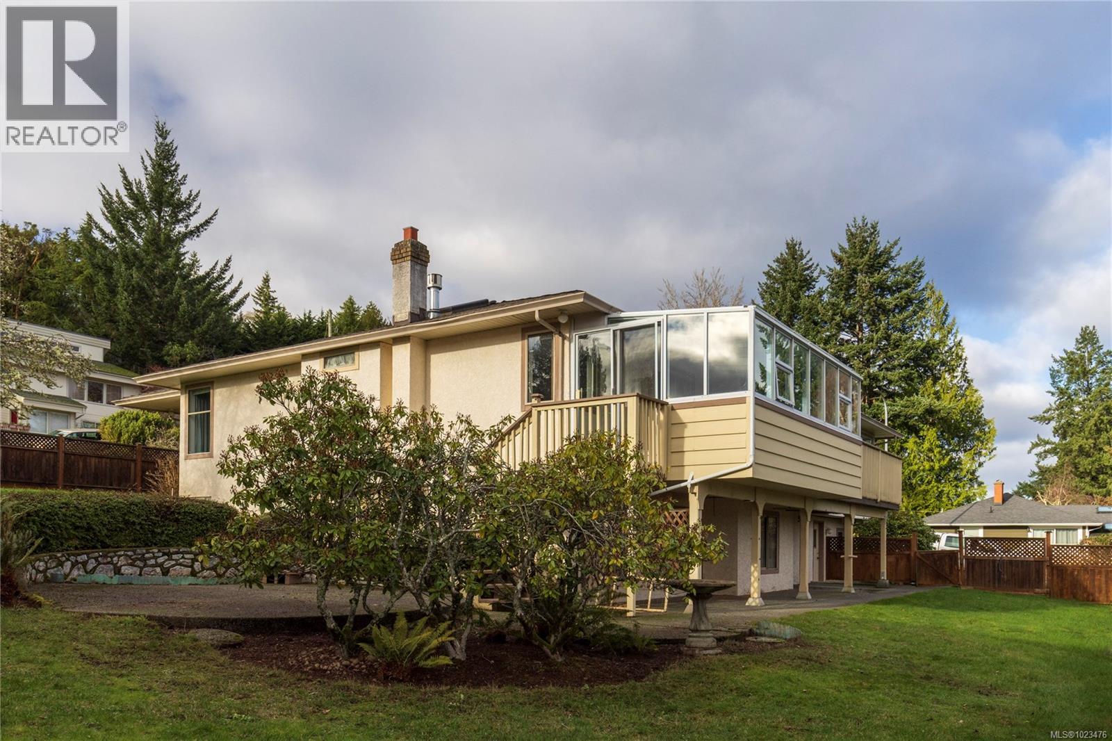 4867 Maxine Lane, Saanich, British Columbia  V8Y 2J3 - Photo 23 - 1023476