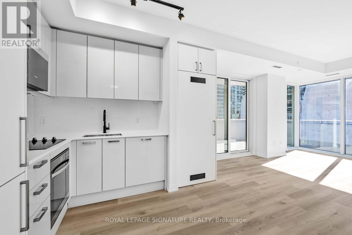 504 - 280 Dundas Street W, Toronto, Ontario  M5T 1G2 - Photo 3 - C12725186