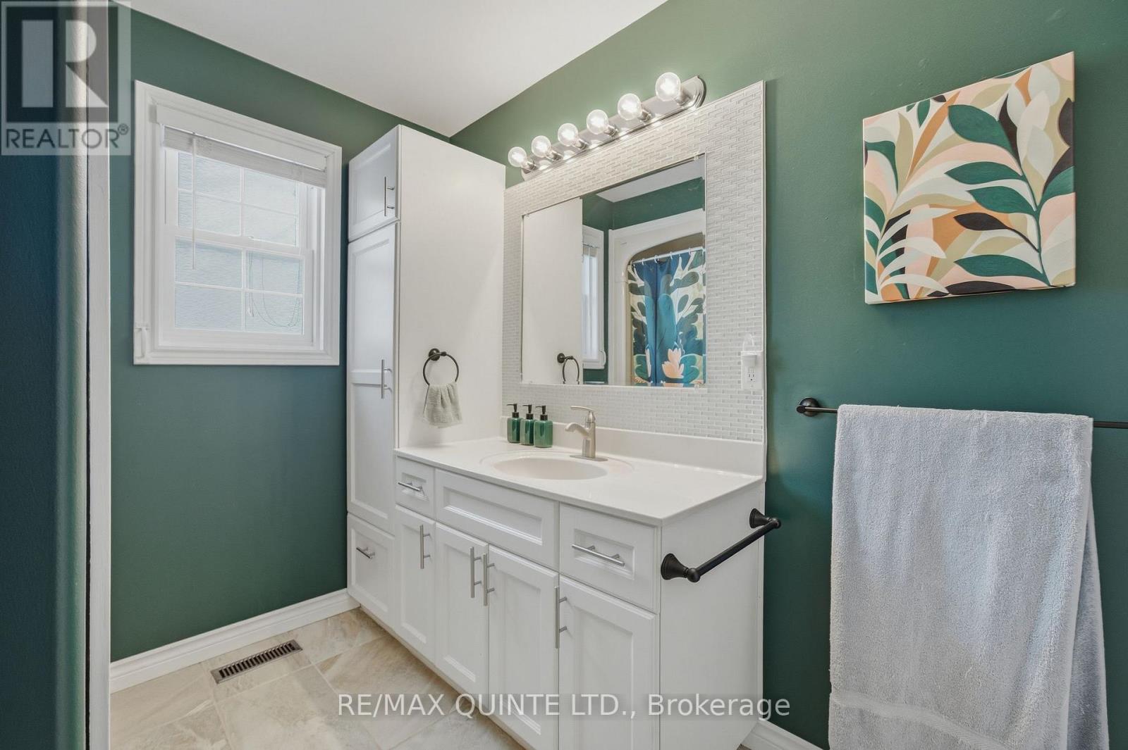 A - 100 Creswell Drive, Quinte West, Ontario  K8V 3G9 - Photo 18 - X12724996