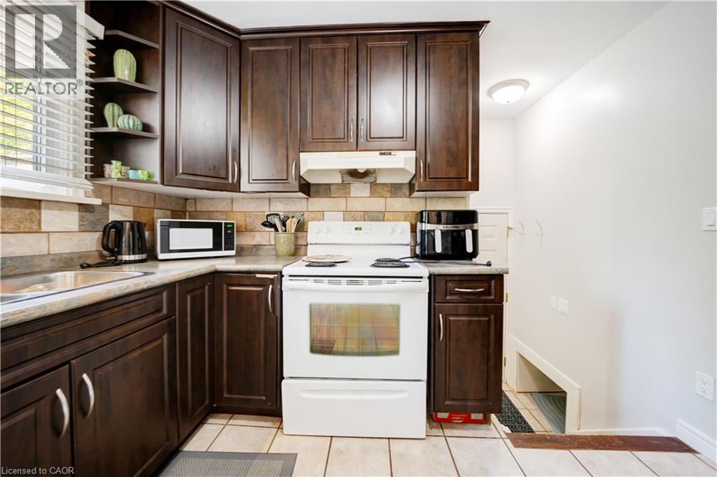 84 Jacobson Avenue, St. Catharines, Ontario  L2T 3A3 - Photo 11 - 40800647