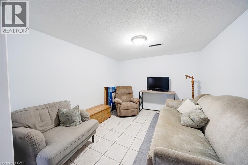 84 Jacobson Avenue, St. Catharines, Ontario  L2T 3A3 - Photo 28 - 40800647