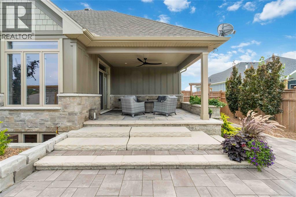 4043 Van Bree Drive, Plympton-Wyoming photo 36