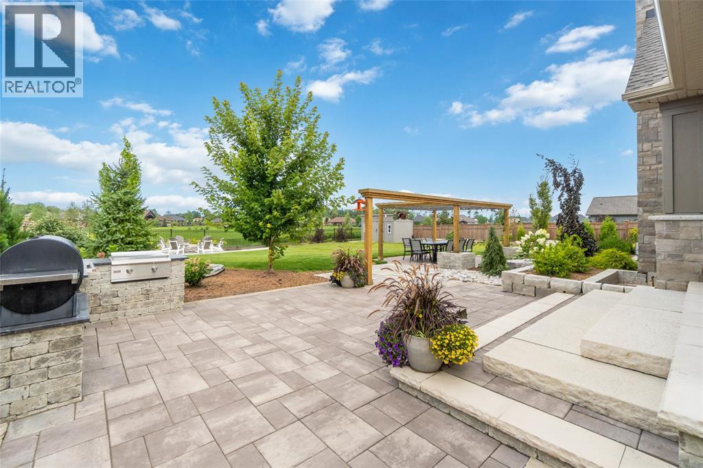 4043 Van Bree Drive, Plympton-Wyoming photo 40