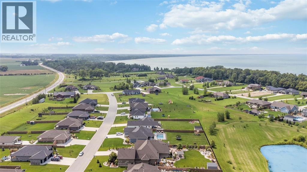 4043 Van Bree Drive, Plympton-Wyoming photo 46
