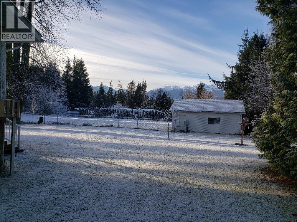 2455 Kreston Street, Terrace, British Columbia  V8G 0G2 - Photo 10 - R3082615