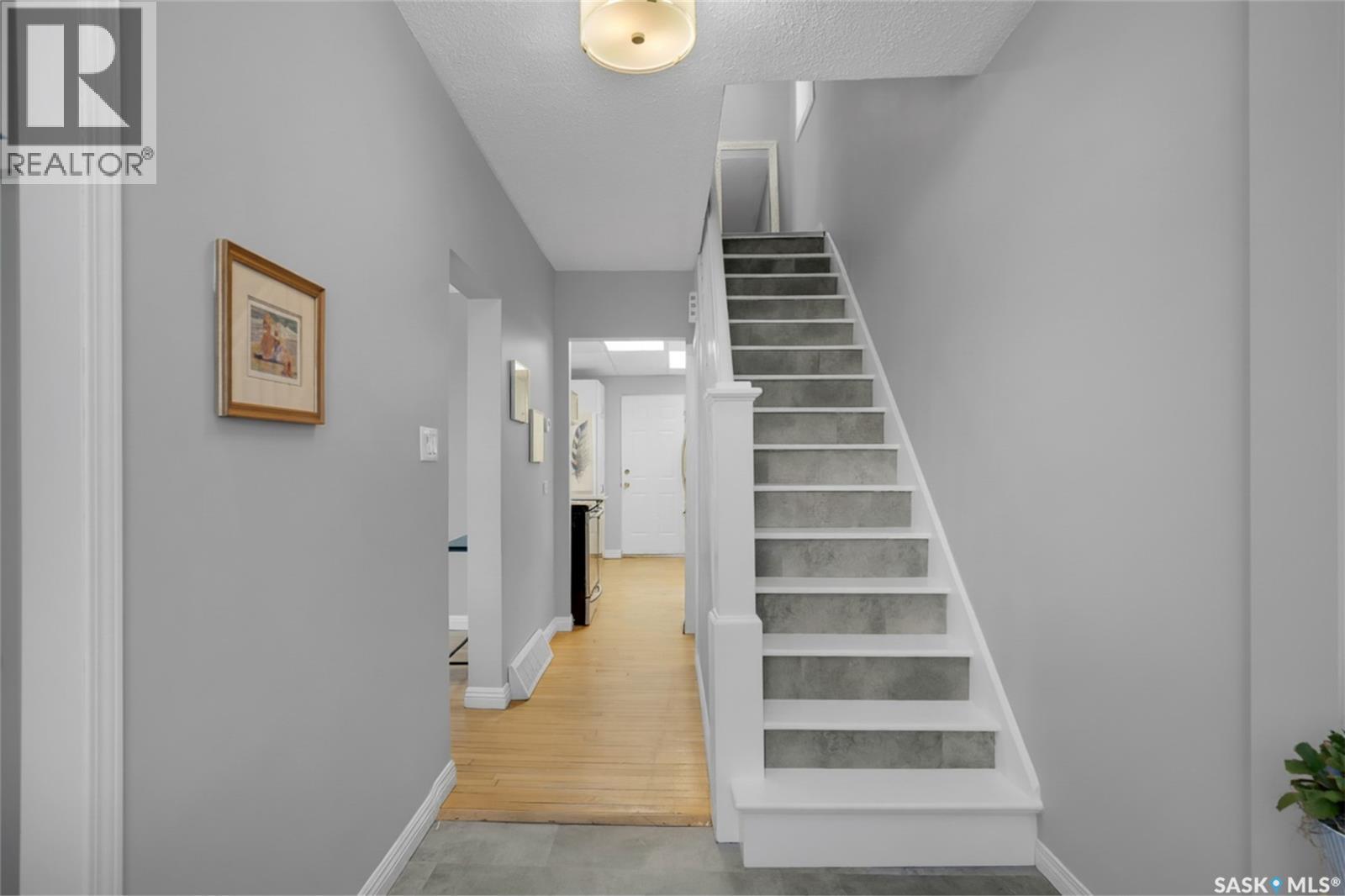 235 J Avenue N, Saskatoon, Saskatchewan  S7L 2J9 - Photo 5 - SK025894