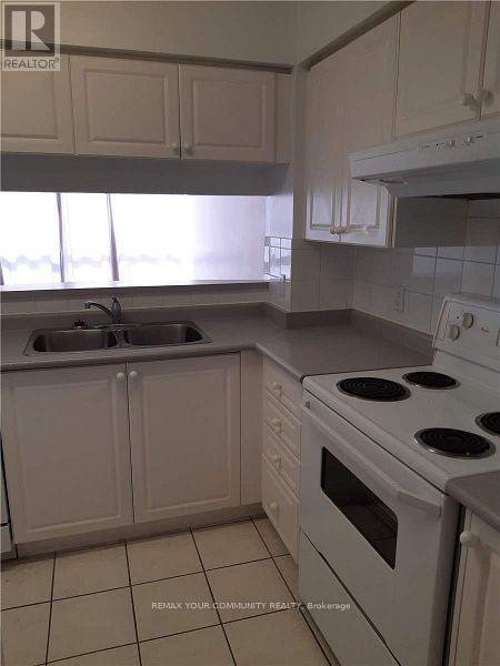 819 - 9015 Leslie Street, Richmond Hill, Ontario  L4B 4J8 - Photo 8 - N12725174