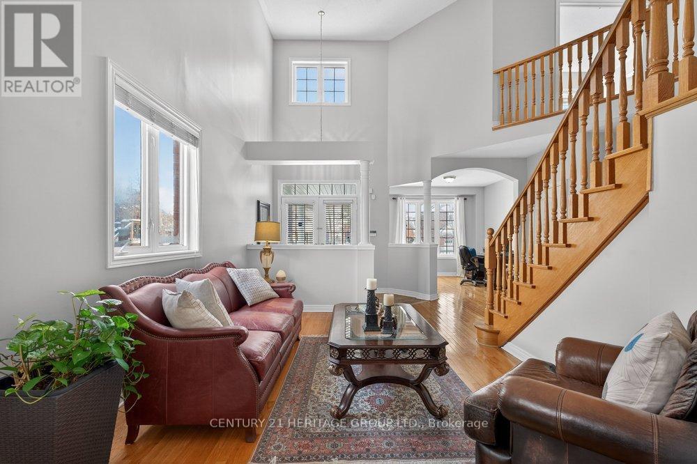 30 O'hara Crescent, Richmond Hill, Ontario  L4E 4L3 - Photo 10 - N12725228