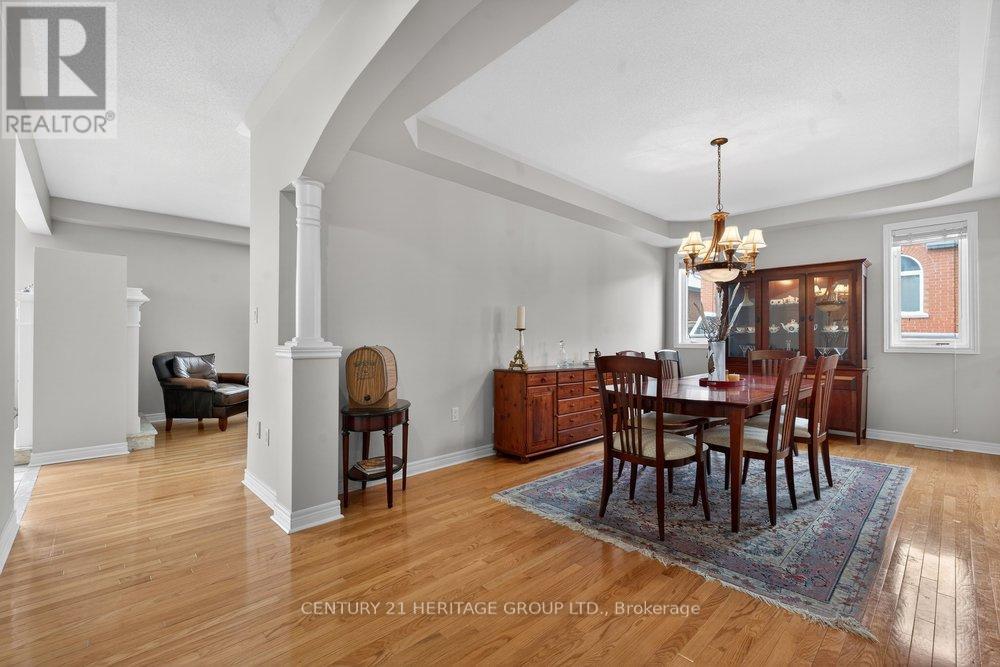 30 O'hara Crescent, Richmond Hill, Ontario  L4E 4L3 - Photo 13 - N12725228