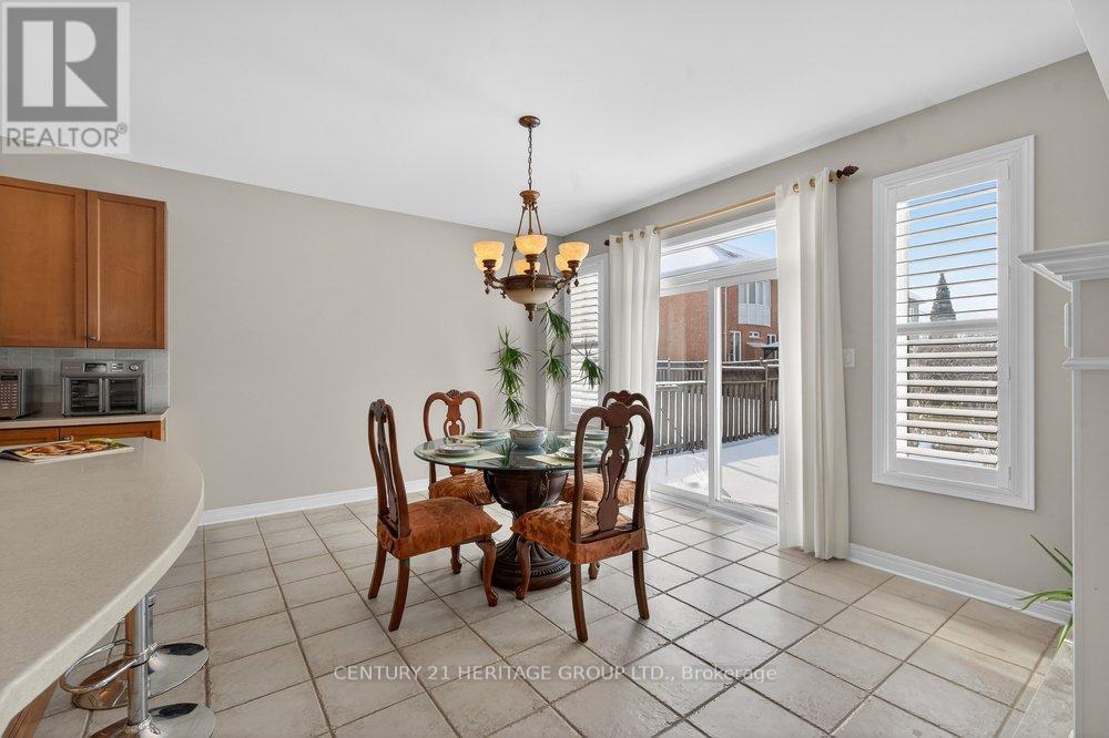 30 O'hara Crescent, Richmond Hill, Ontario  L4E 4L3 - Photo 18 - N12725228