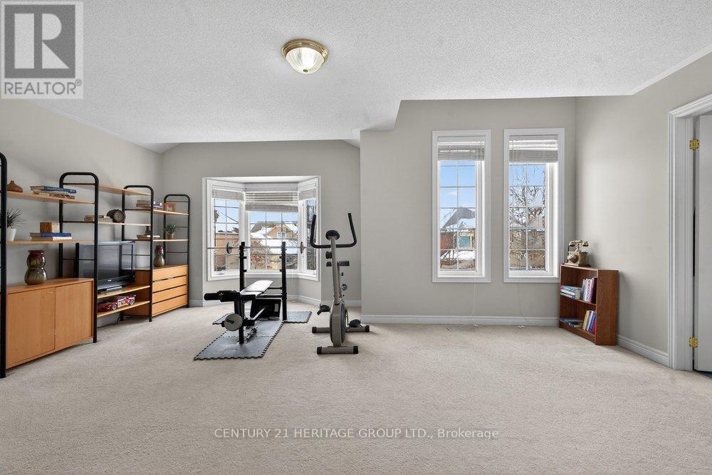 30 O'hara Crescent, Richmond Hill, Ontario  L4E 4L3 - Photo 27 - N12725228