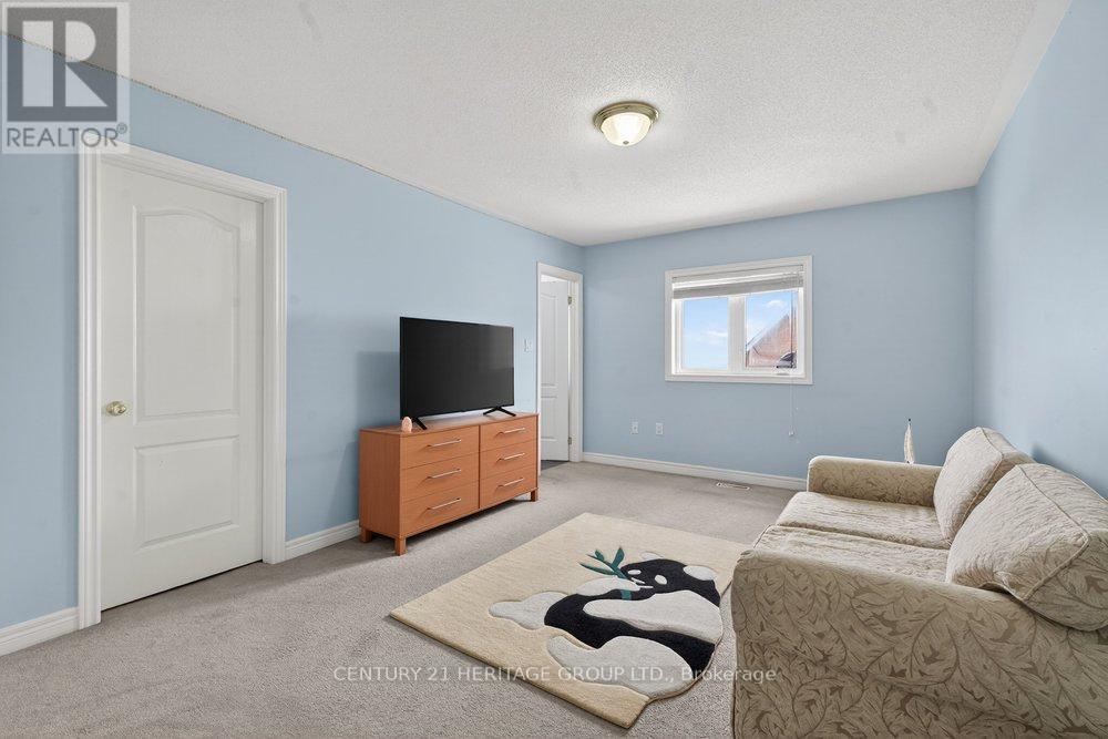 30 O'hara Crescent, Richmond Hill, Ontario  L4E 4L3 - Photo 33 - N12725228