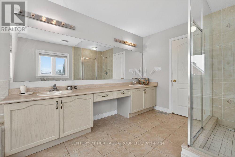 30 O'hara Crescent, Richmond Hill, Ontario  L4E 4L3 - Photo 38 - N12725228