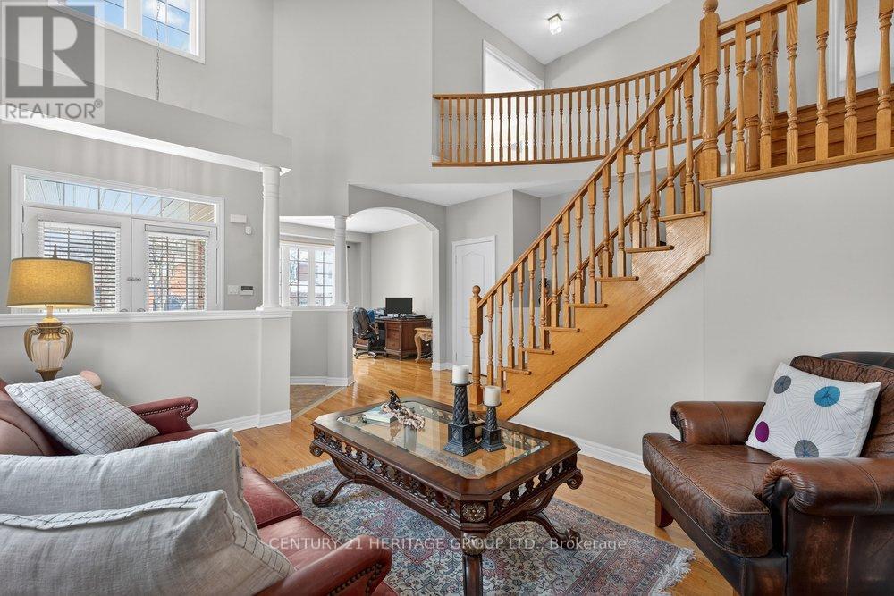 30 O'hara Crescent, Richmond Hill, Ontario  L4E 4L3 - Photo 9 - N12725228