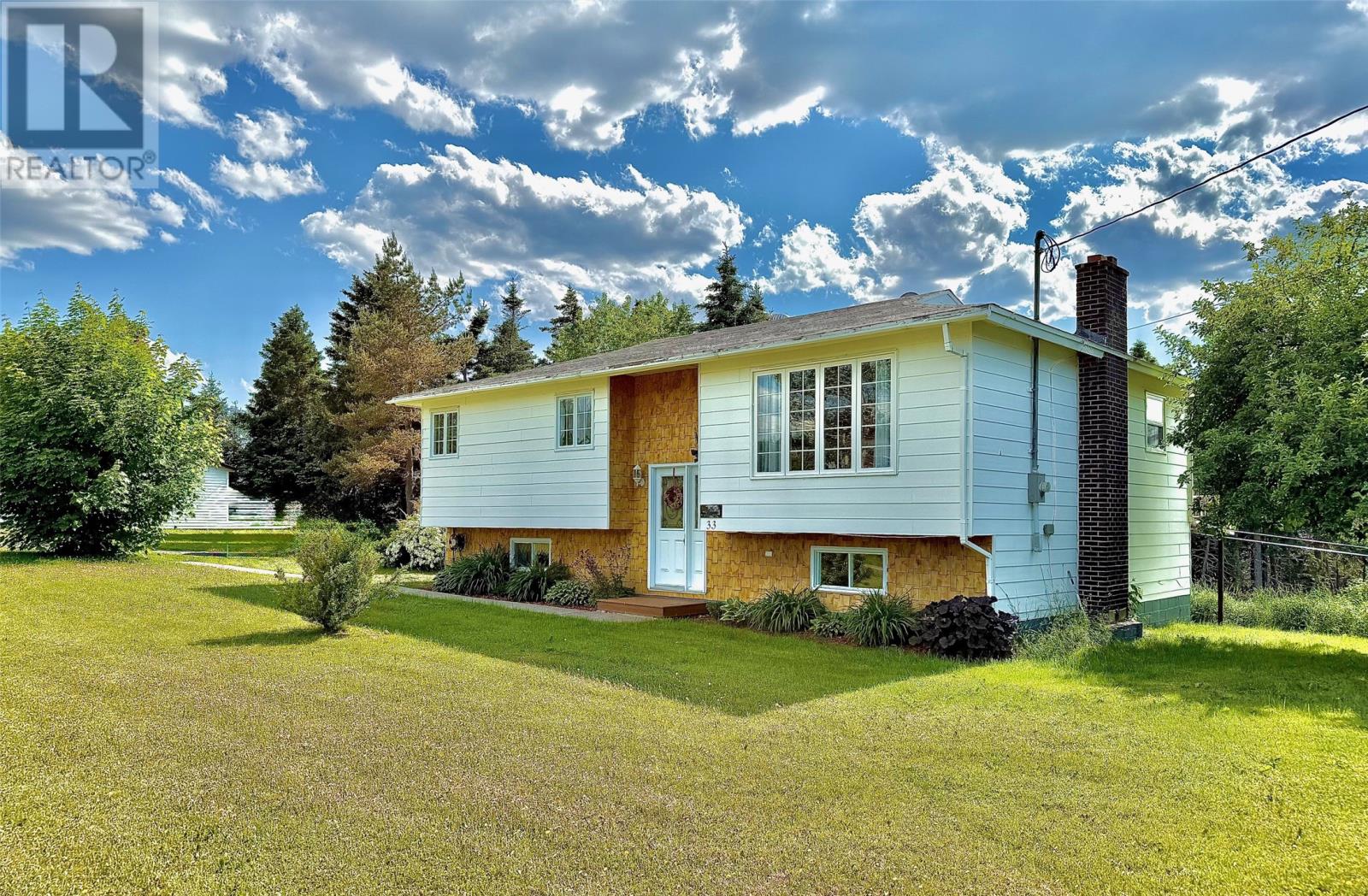 33 Oceanview Crescent, Brooklyn, Newfoundland & Labrador  A0C 1V0 - Photo 1 - 1294043