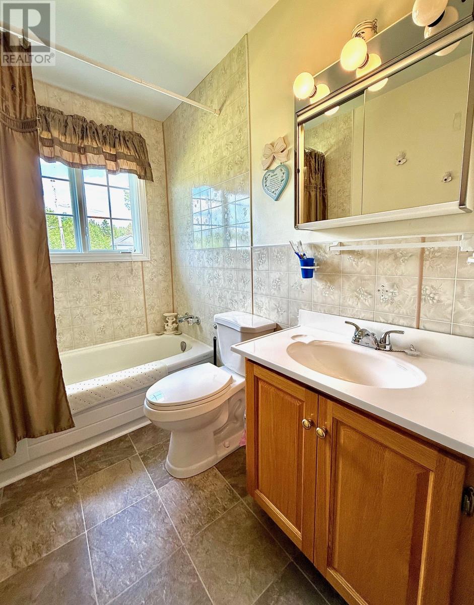 33 Oceanview Crescent, Brooklyn, Newfoundland & Labrador  A0C 1V0 - Photo 21 - 1294043