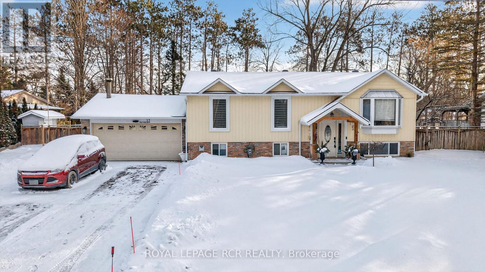 17 PINE PARK BOULEVARD, Adjala-Tosorontio, Ontario