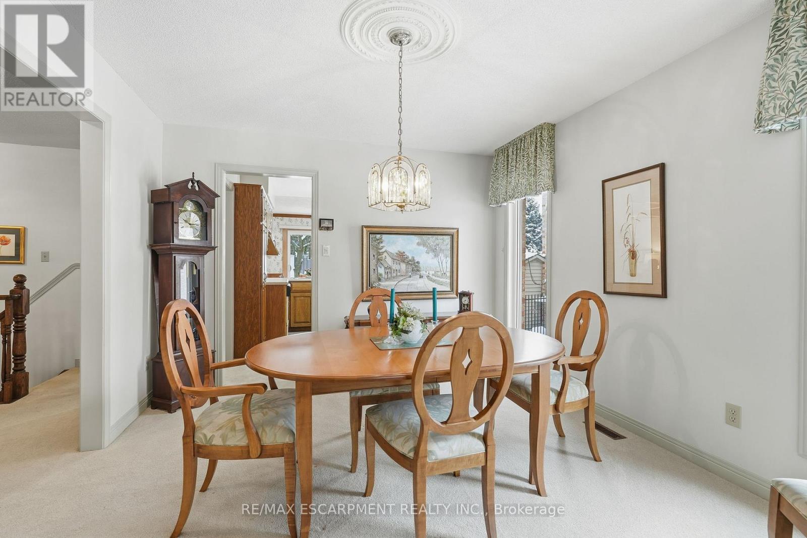 2320 Homer Drive, Burlington, Ontario  L7P 4V4 - Photo 12 - W12725224