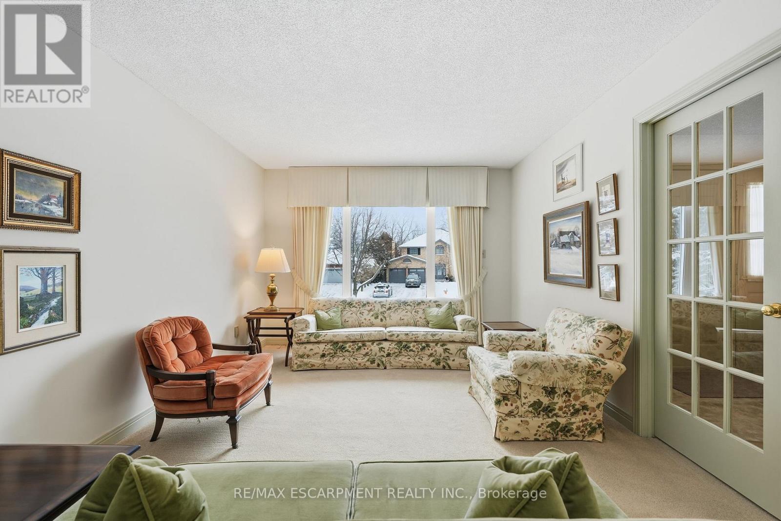 2320 Homer Drive, Burlington, Ontario  L7P 4V4 - Photo 7 - W12725224