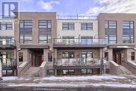 121 - 1585 ROSE WAY, Milton, Ontario