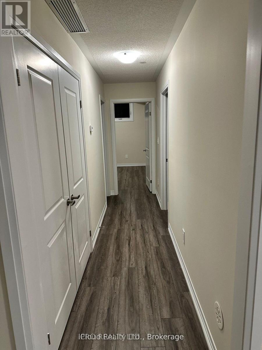 121 - 1585 Rose Way, Milton, Ontario  L9E 1N4 - Photo 12 - W12725226