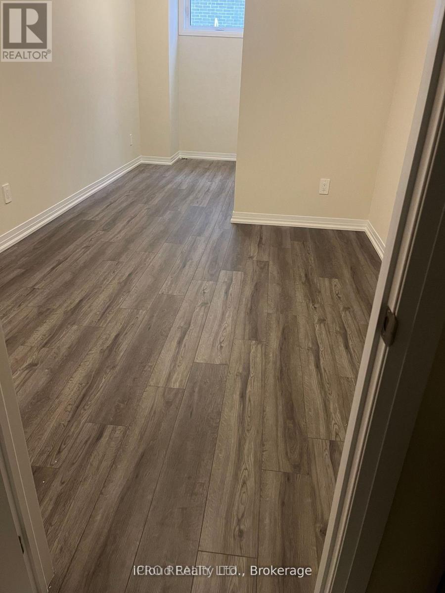 121 - 1585 Rose Way, Milton, Ontario  L9E 1N4 - Photo 13 - W12725226