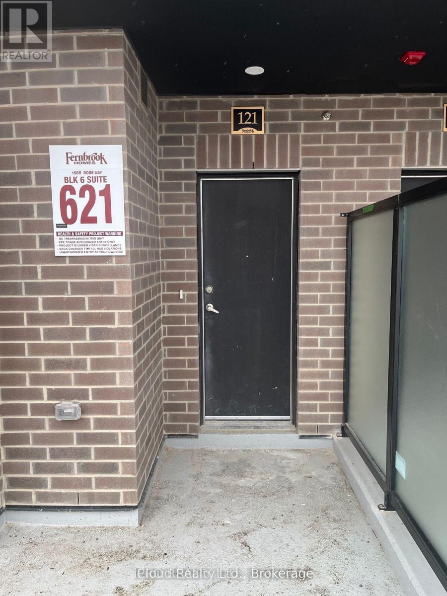 121 - 1585 Rose Way, Milton, Ontario  L9E 1N4 - Photo 2 - W12725226