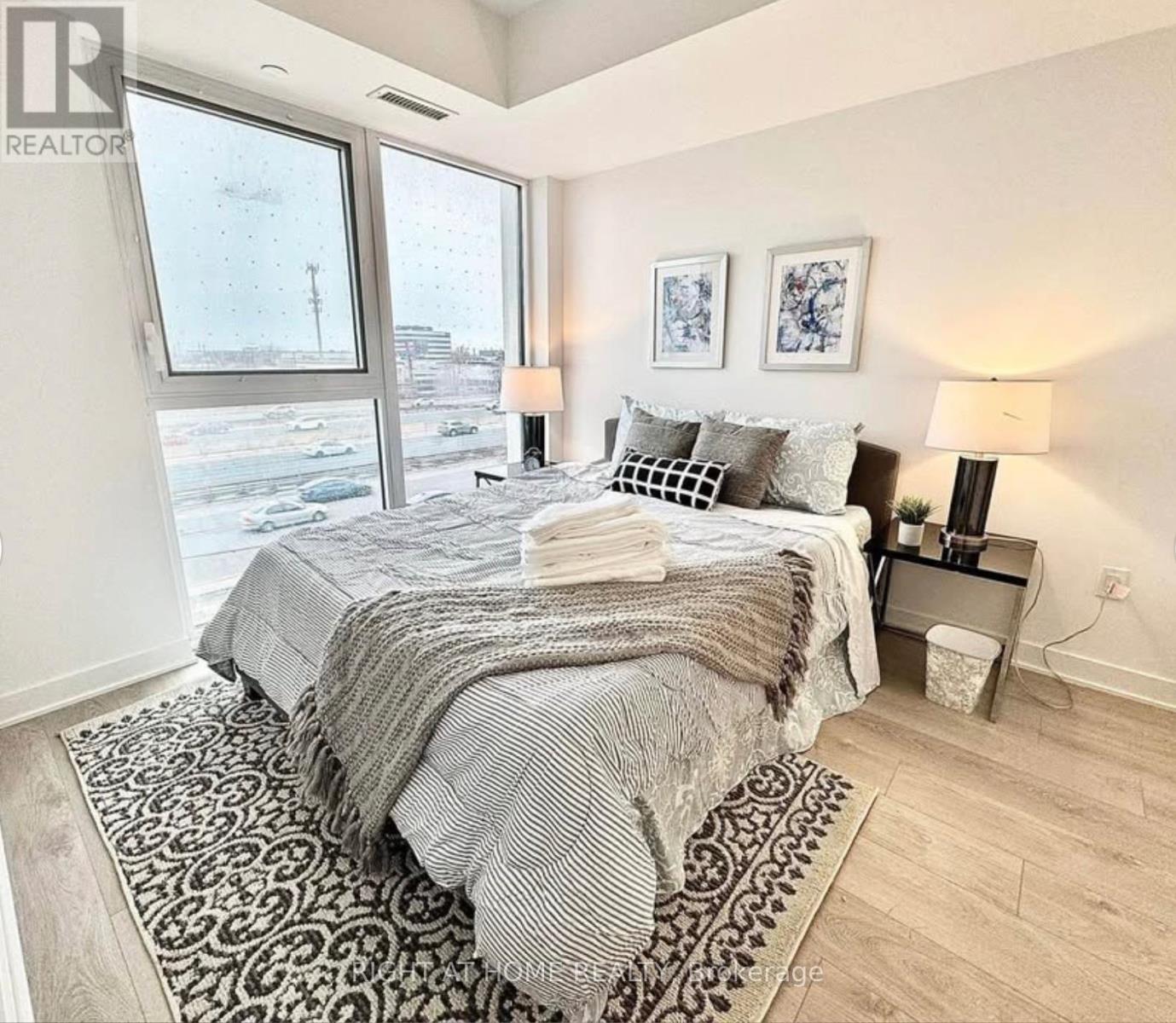 36 Zorra Street, Toronto, Ontario  M8Z 0G5 - Photo 2 - W12725244