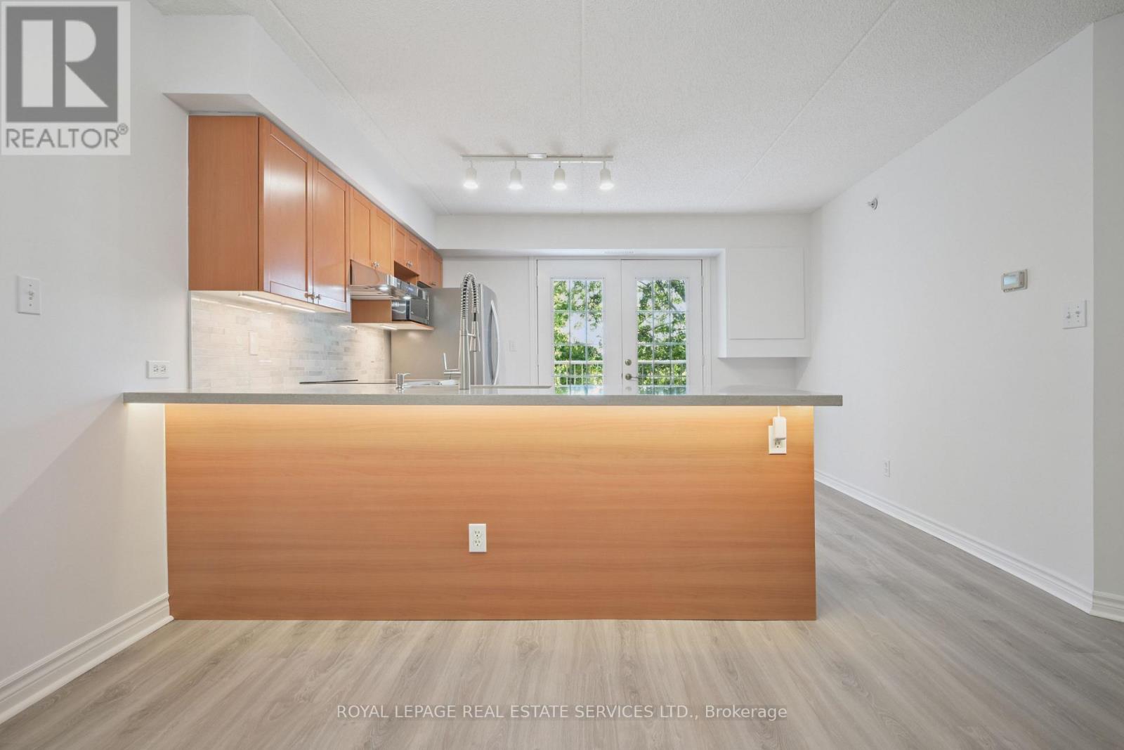 207 - 1450 Bishops Gate, Oakville, Ontario  L6M 4N1 - Photo 10 - W12725266