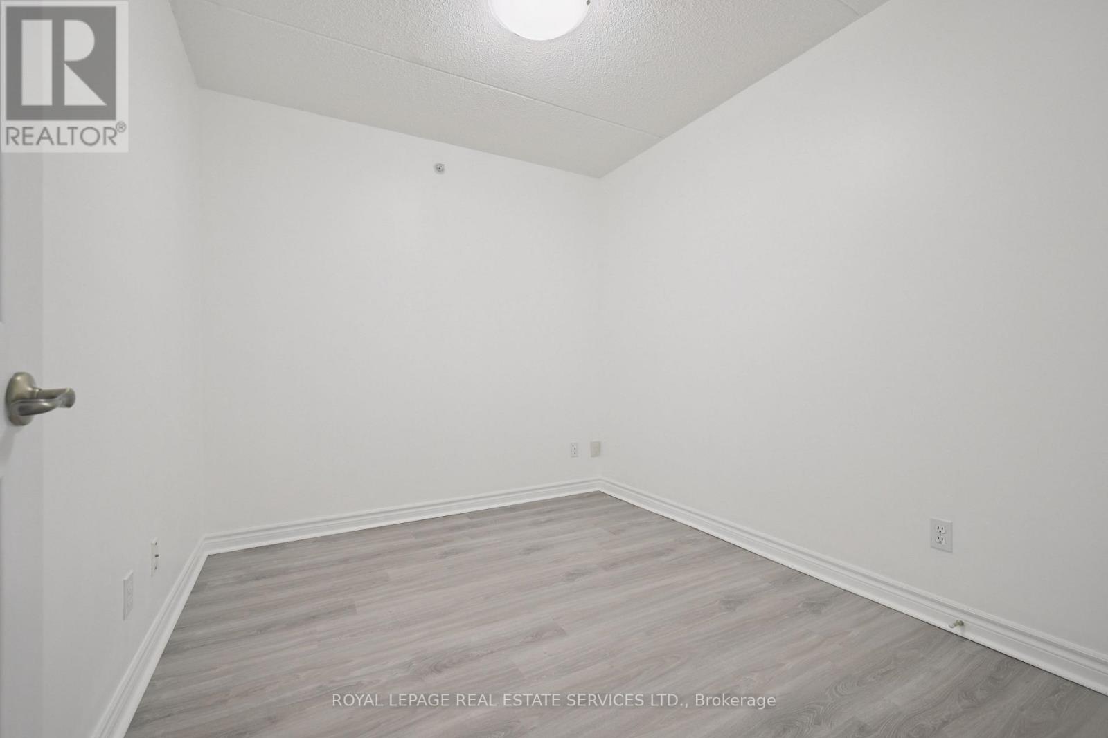 207 - 1450 Bishops Gate, Oakville, Ontario  L6M 4N1 - Photo 22 - W12725266