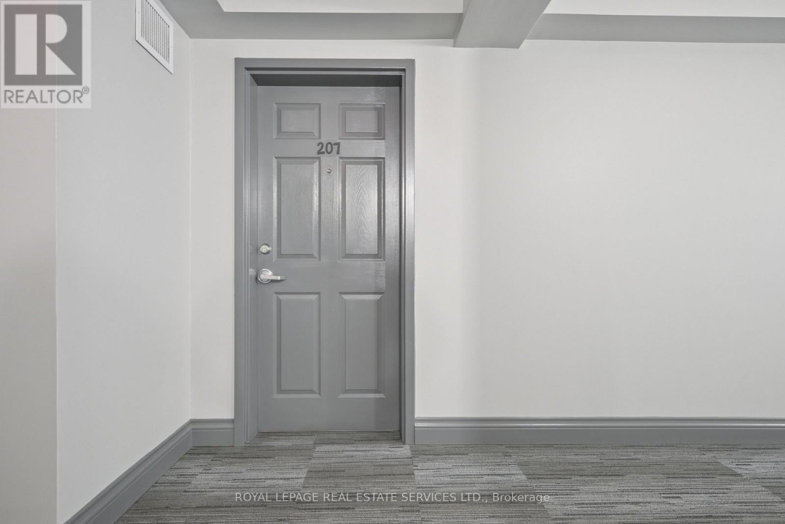 207 - 1450 Bishops Gate, Oakville, Ontario  L6M 4N1 - Photo 3 - W12725266