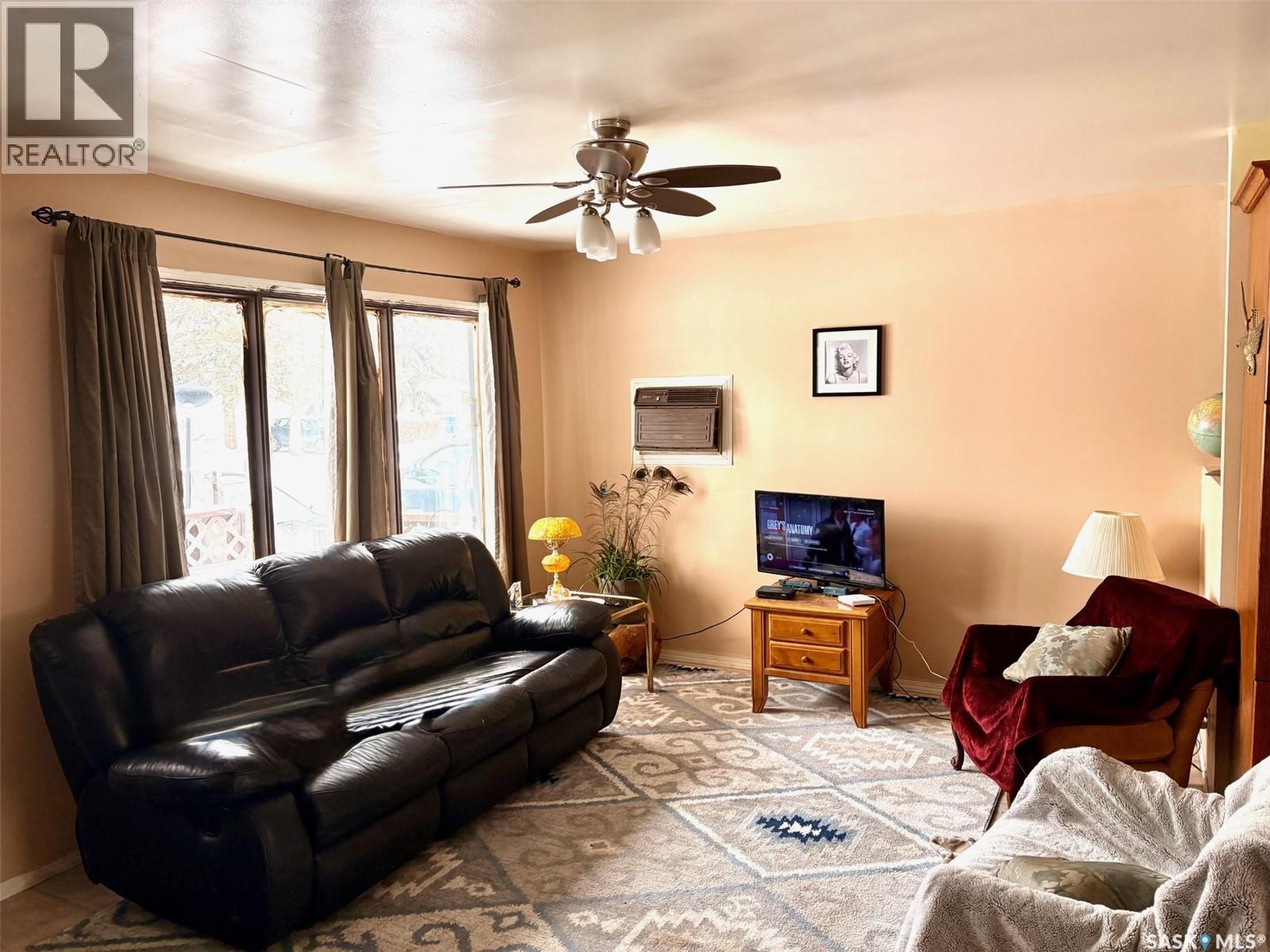 713 Calgary Street, Broadview, Saskatchewan  S0G 0K0 - Photo 6 - SK027296