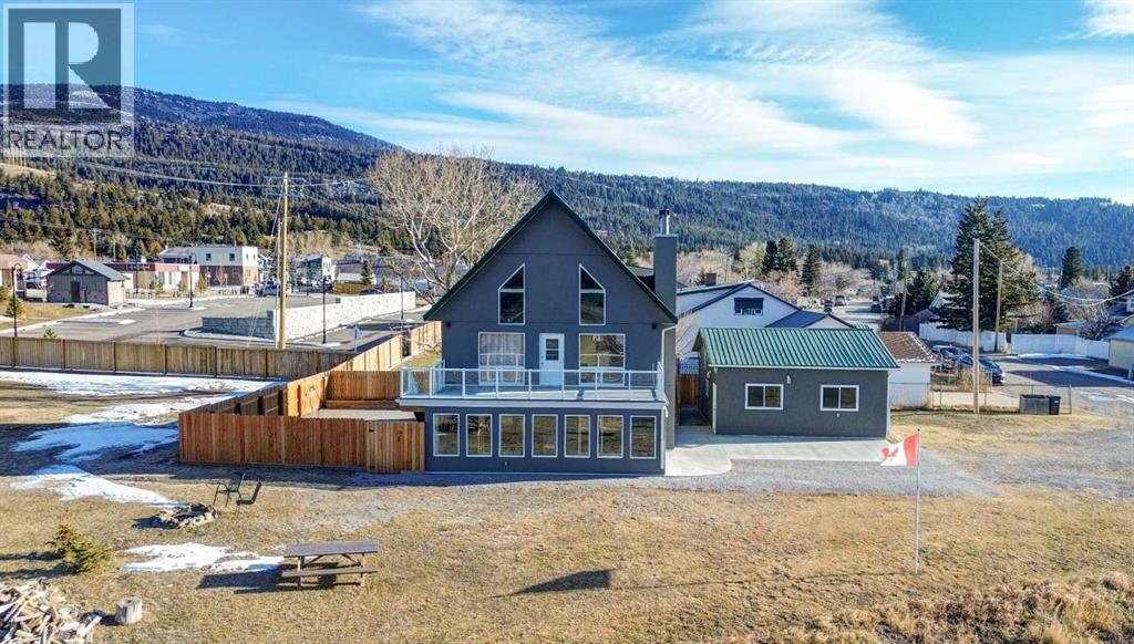 2102 214 Street, Bellevue, Alberta