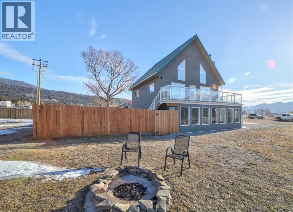 2102 214 Street, Bellevue, Alberta  T0K 0C0 - Photo 2 - A2275783