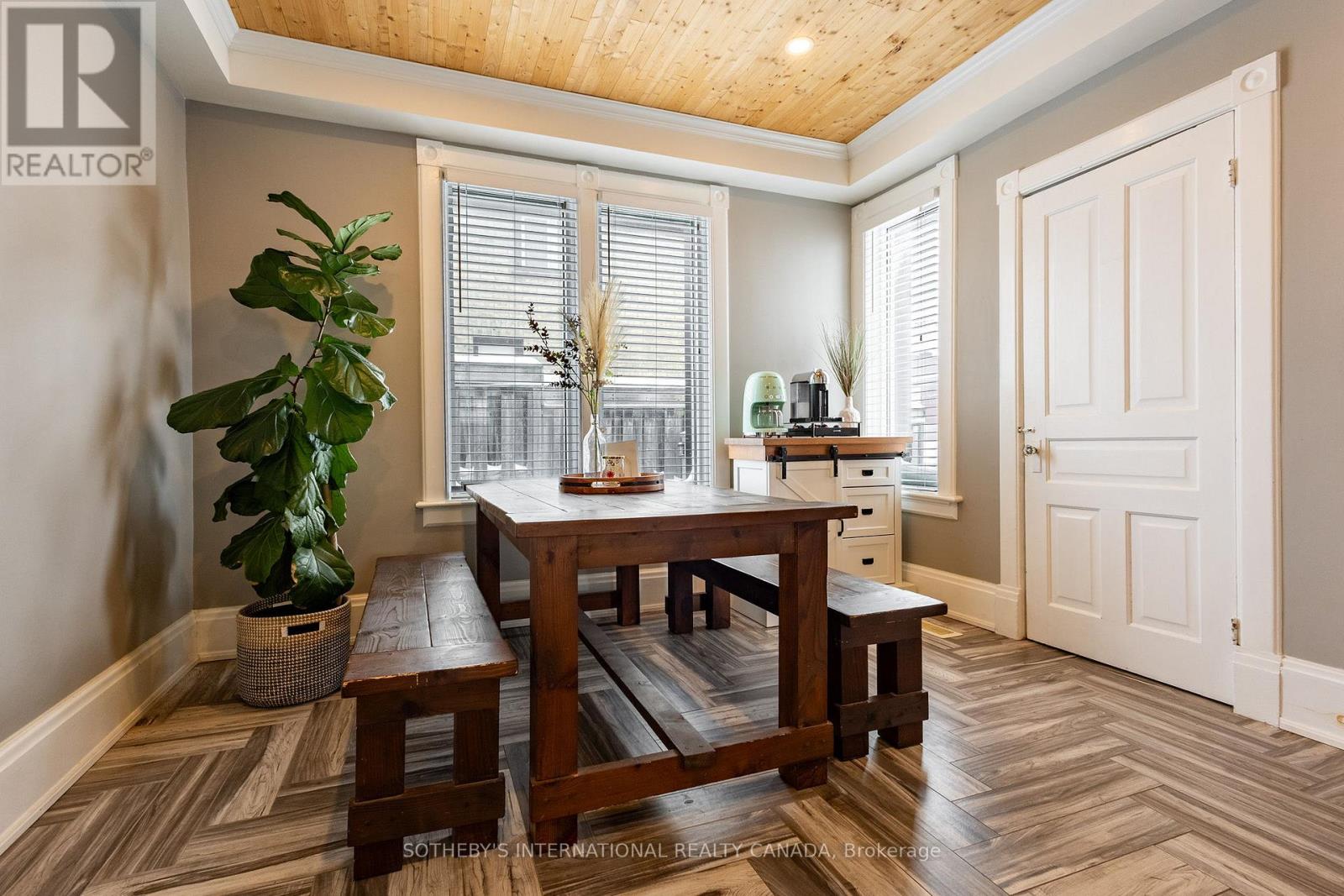 64 Lancaster Estates W, Kitchener, Ontario  N2H 4T2 - Photo 14 - X12725194