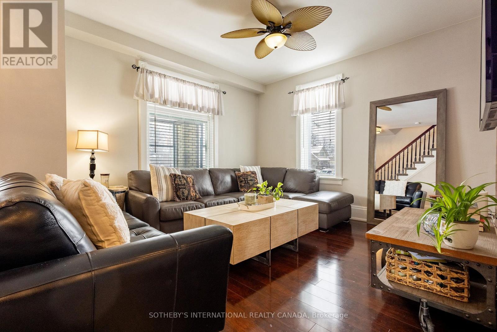 64 Lancaster Estates W, Kitchener, Ontario  N2H 4T2 - Photo 7 - X12725194